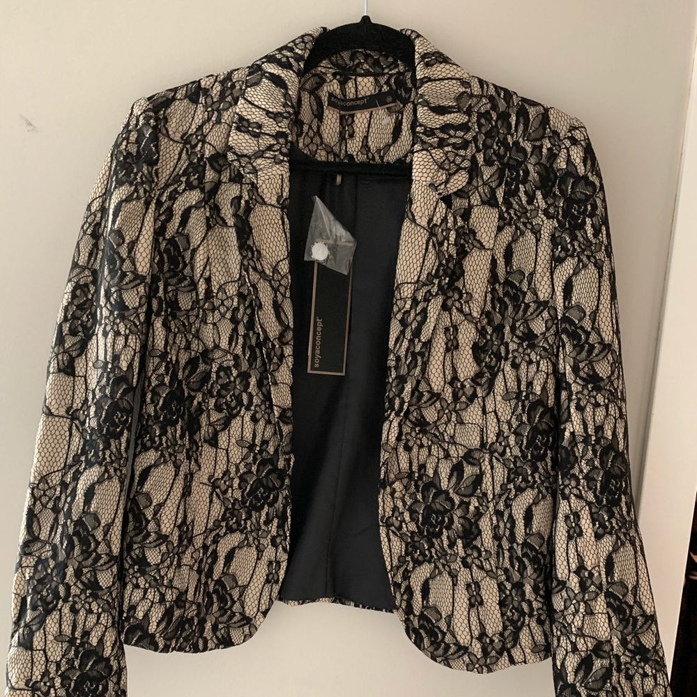NWT - Soyaconcept Lace Blazer Size 8